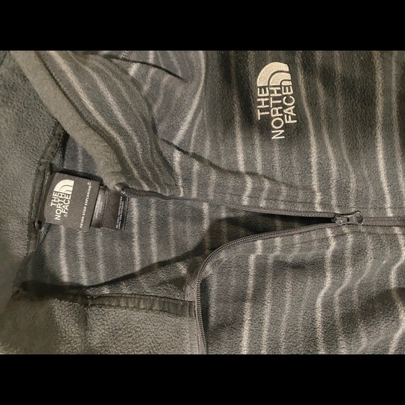 North face sweater